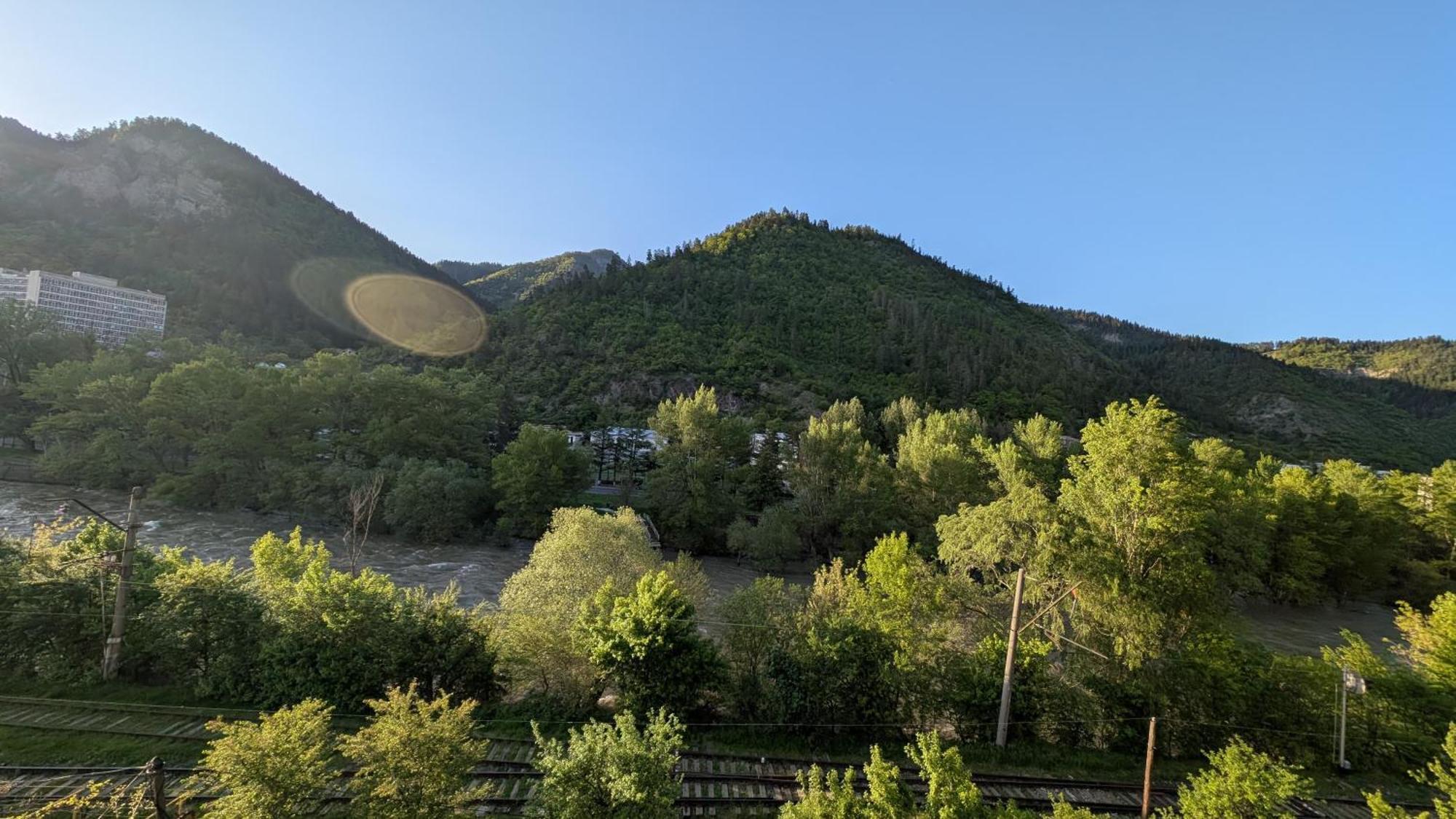 Gari'S Apartment Next To Borjomi Central Park Dış mekan fotoğraf